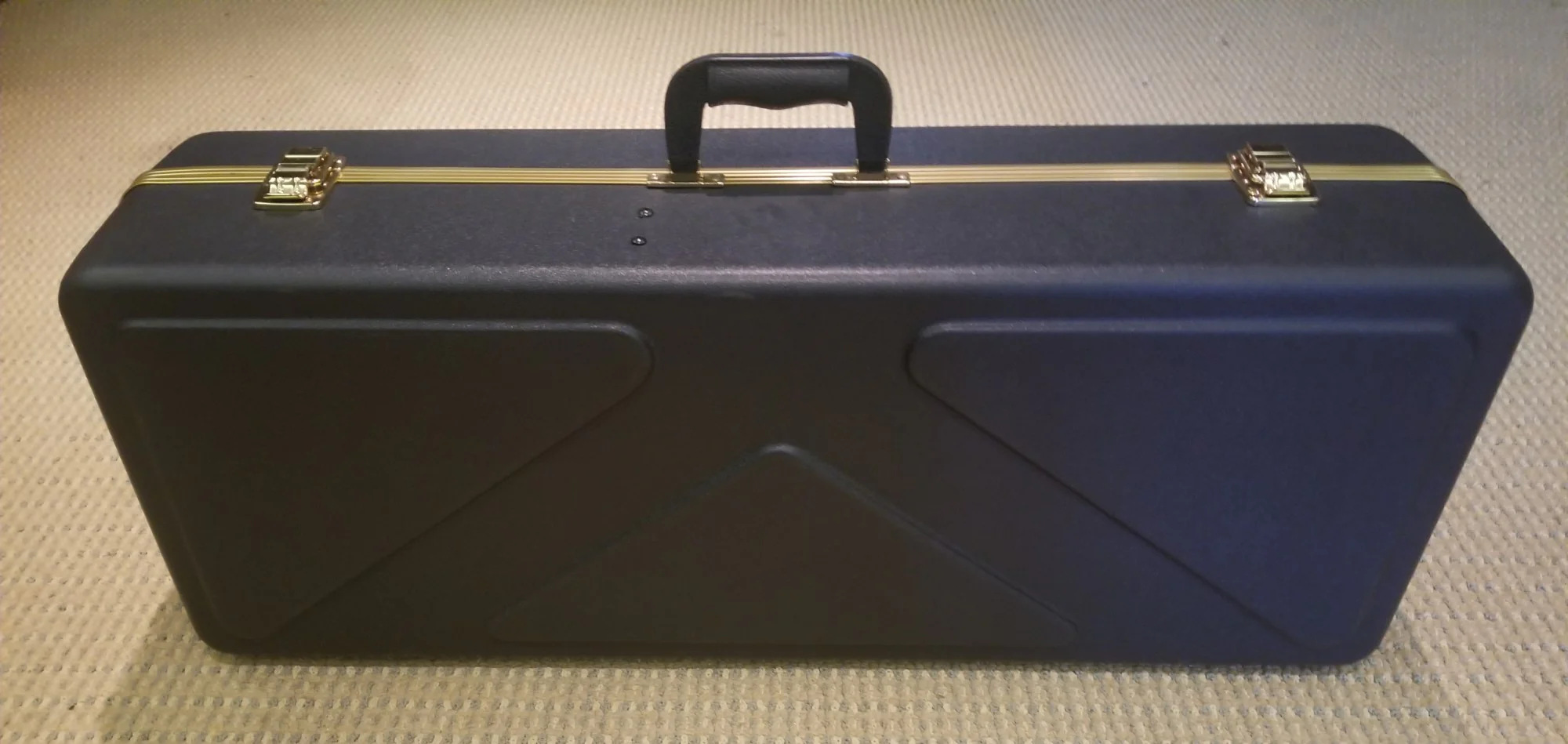 Weiner Rectangular Molded Plastic Tenor Sax Case - Image 3